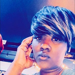 Meet your Posher, Lashunda